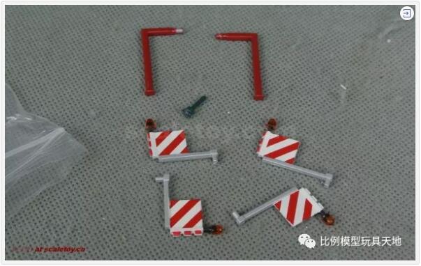 支撐腿，警示燈，警示牌等。